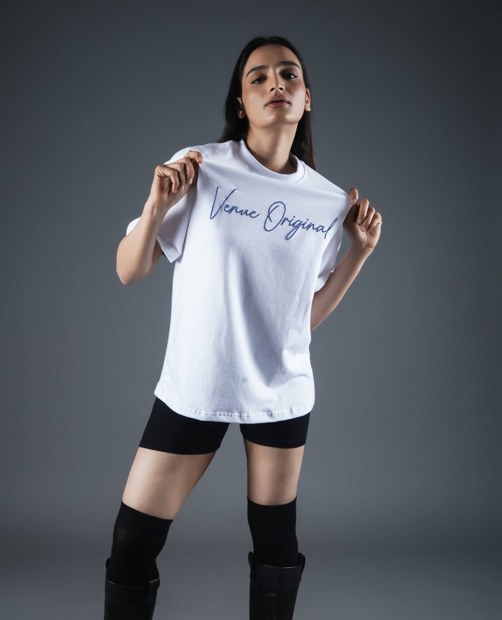 Flying Parrot Puff Print Oversized T-shirt